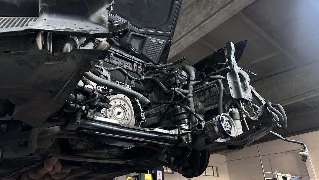 大众100万左右的车辉腾,重庆二手辉腾全面翻新修复