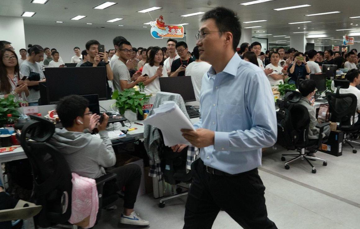 黄峥身价超马云拼多多靠什么逆袭,揭秘拼多多掌门黄峥的开挂人生