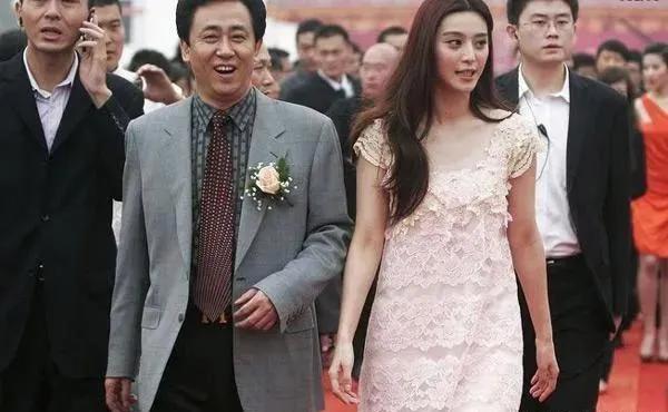 “负可敌国”,许老板为什么却平安无事,稳坐钓鱼台