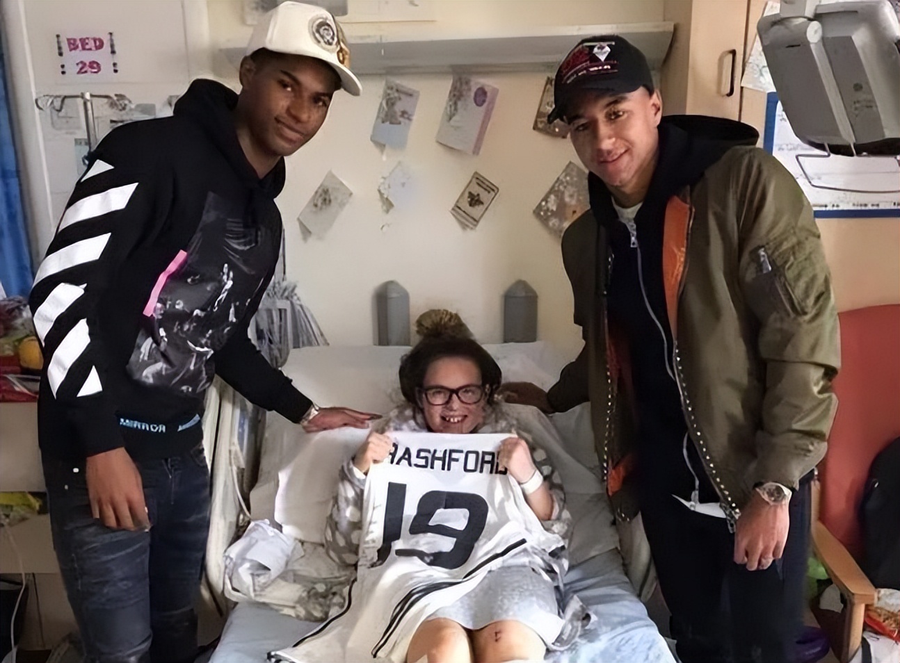 “一年被骂3万次”不冤？曼联太子已被证明大赛难堪重用