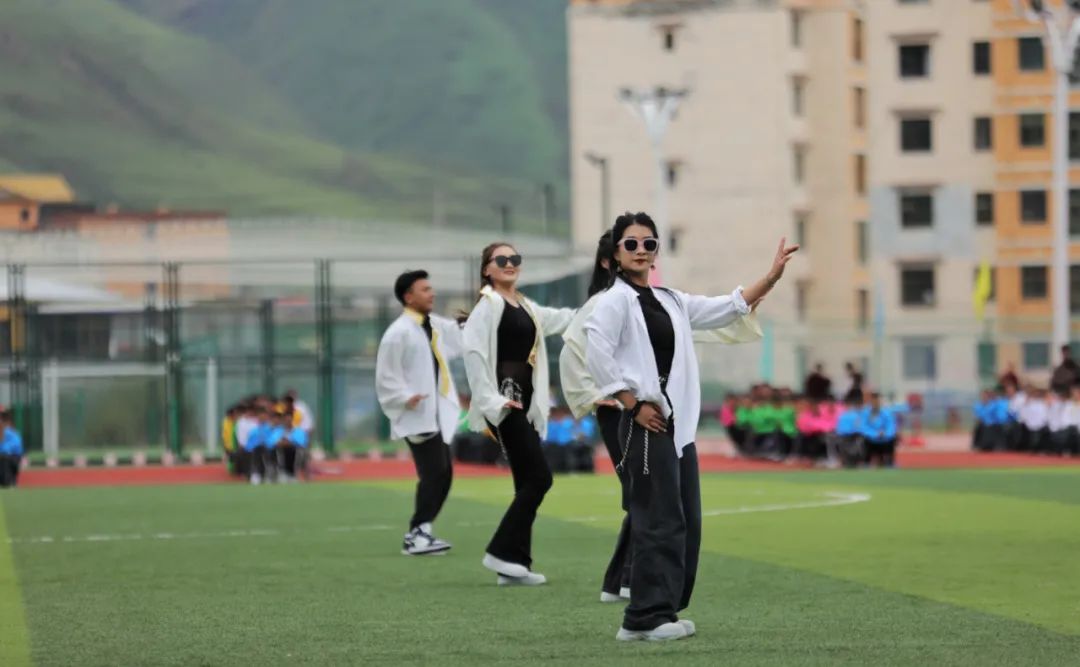 驰骋杯篮球赛,甘南足球争霸赛