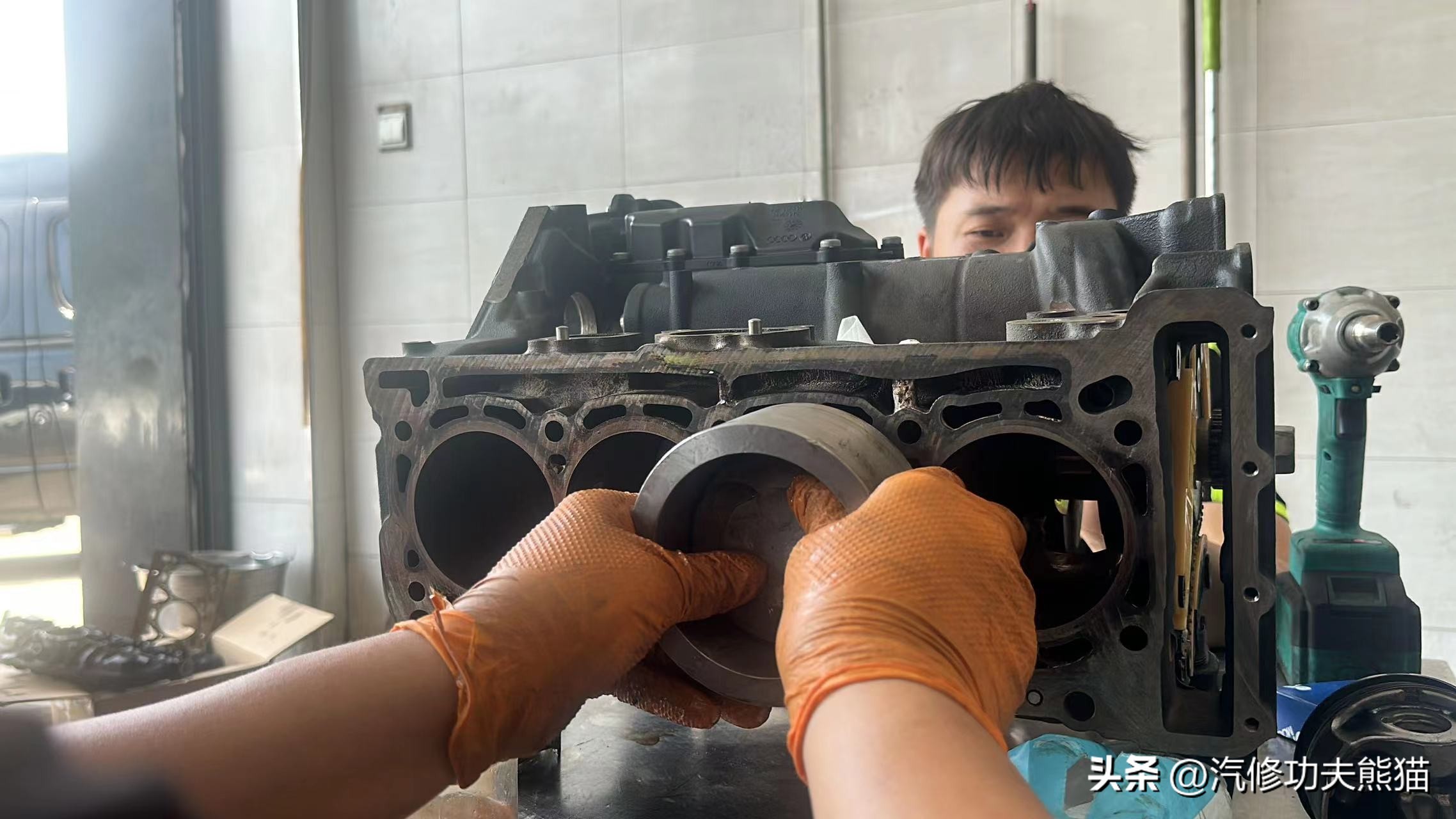 夏朗烧机油1500公里,进口大众夏朗1.8t不烧机油