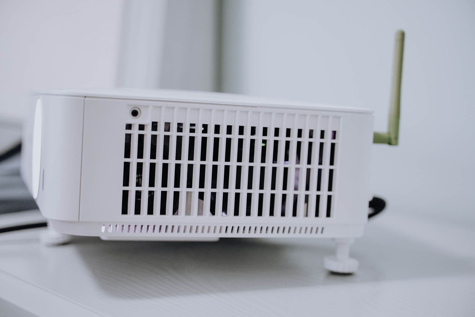 8k左右投影仪推荐,明基e592投影评测