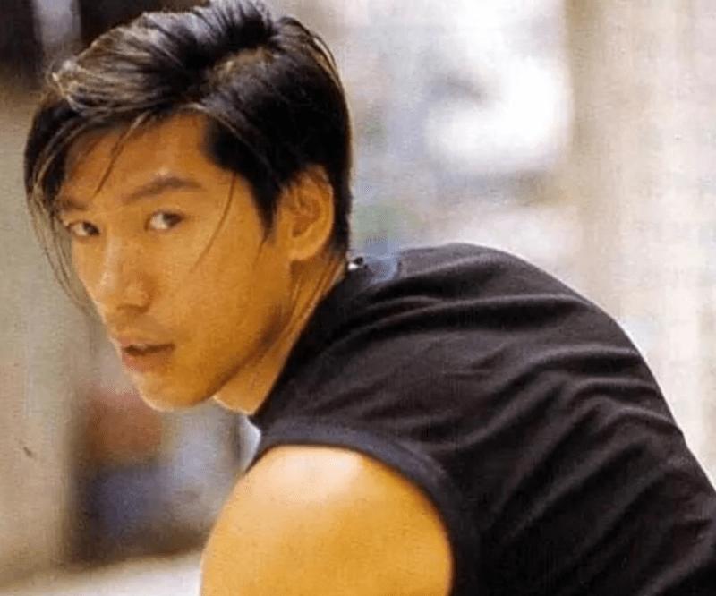 张耀扬“毁灭”史：从“文艺男神”到沦为阶下囚，他经历了什么?