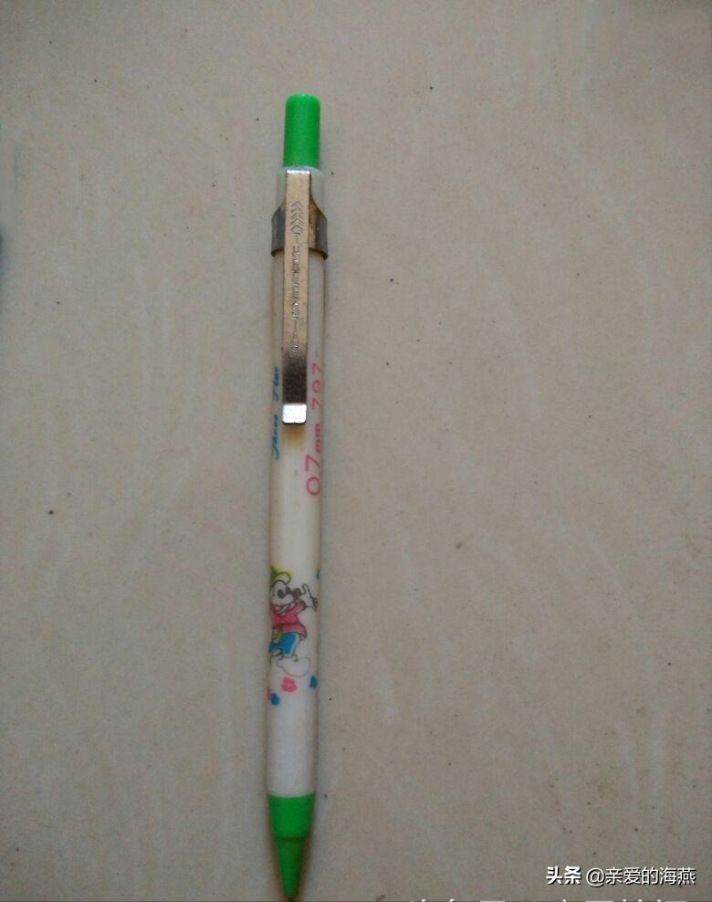 80后小时候的文具图片,80后小时候用的铅笔盒