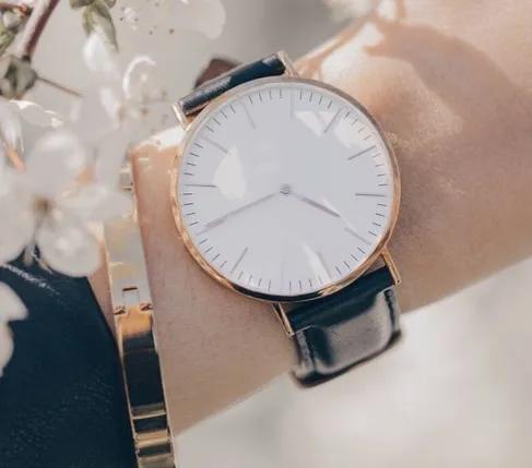 情侣之间的礼物一般送多少,情侣礼物都有什么含义