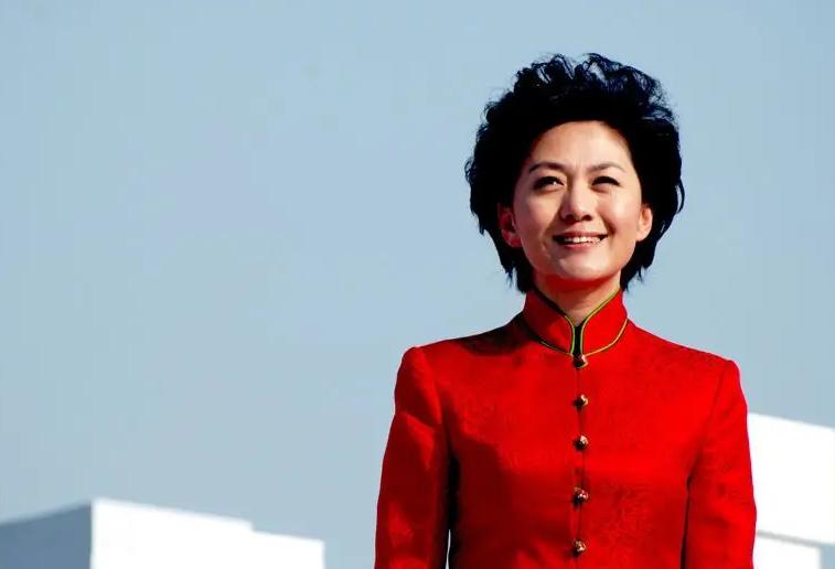 主持人海霞年龄多大身高,主持人海霞是否退出新闻联播