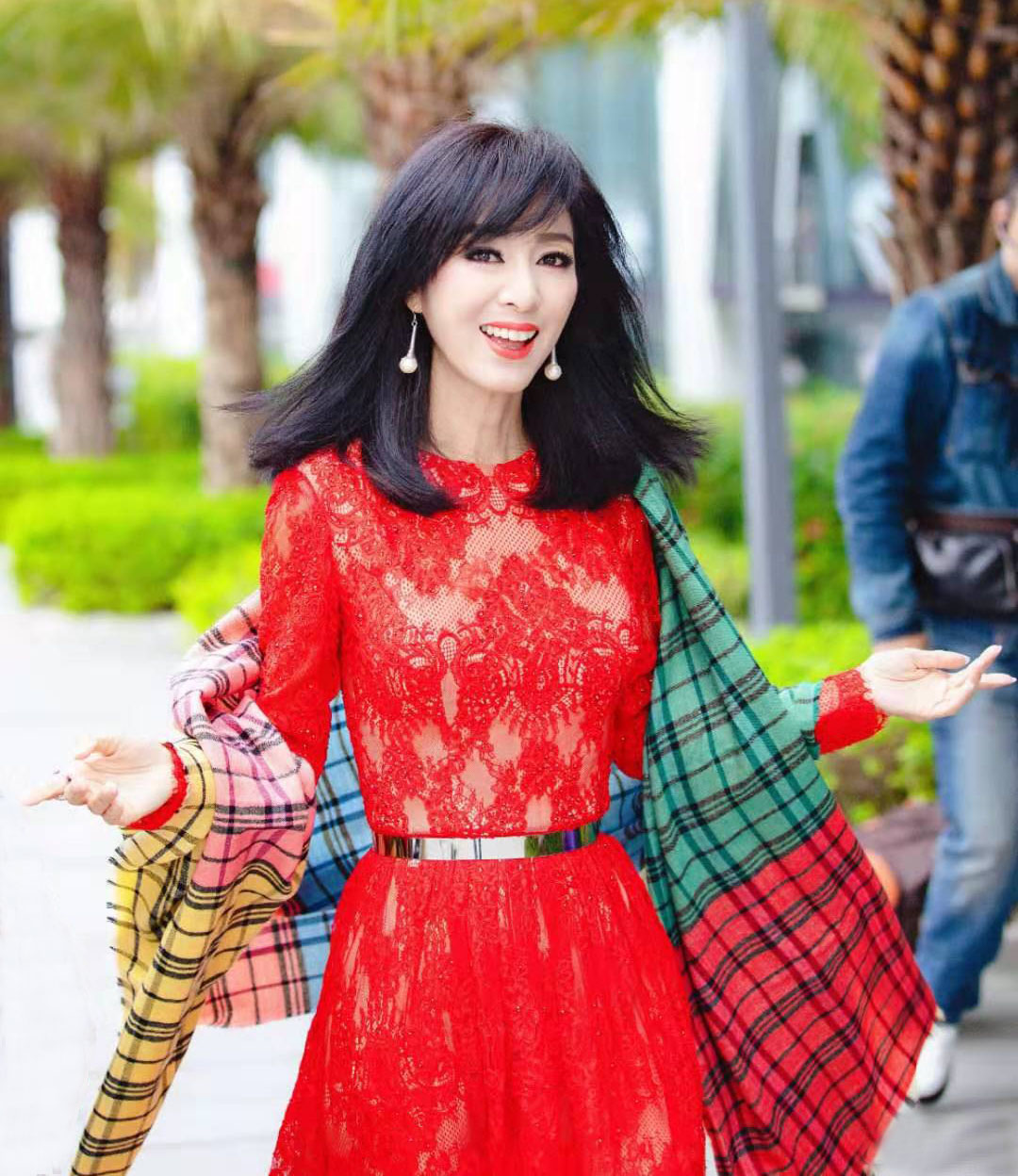 米雪跟成龙的合影,米雪成龙最对不起的女人