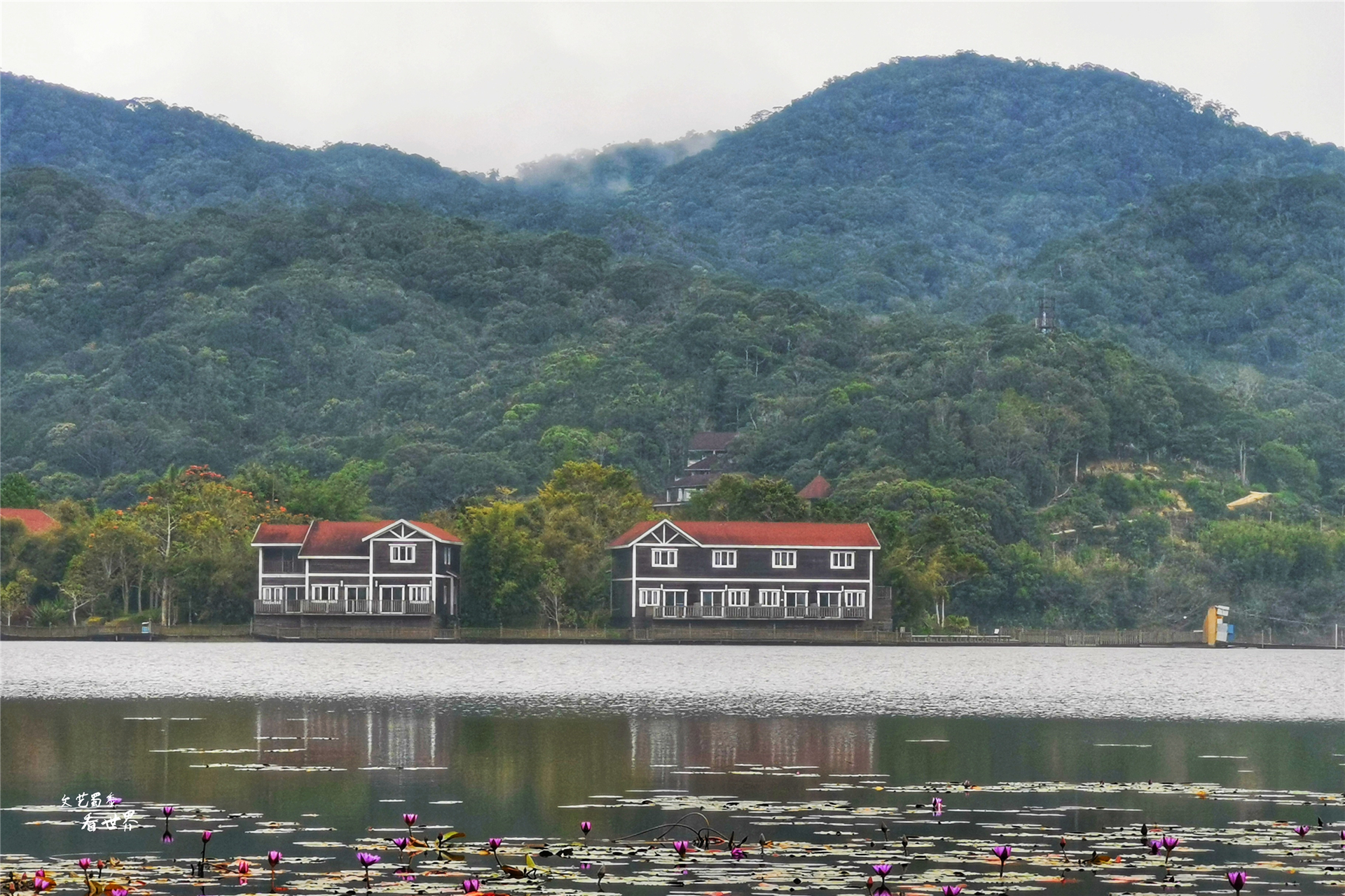 三亚和乐东哪个适合居住,海南乐东有发展吗