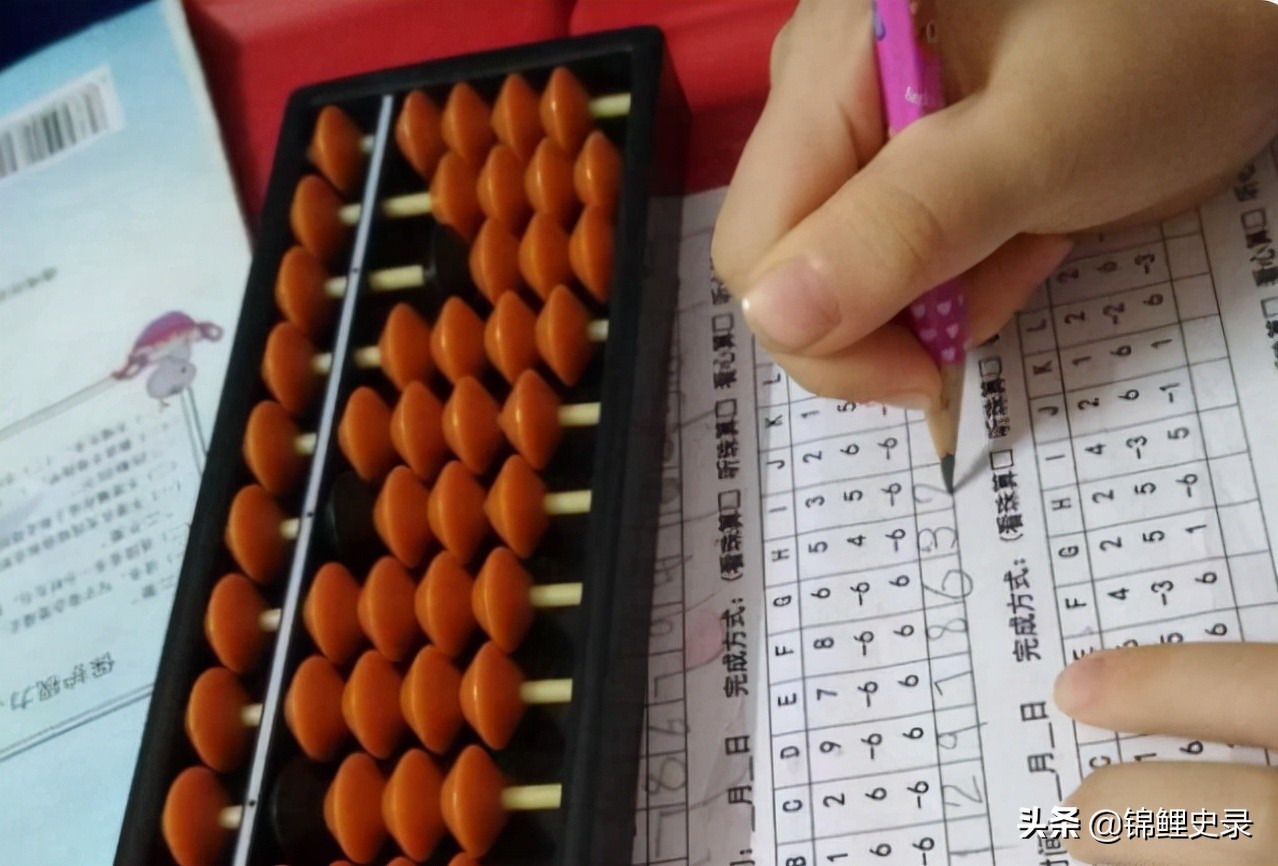 神童何雪豪被军校特招,8岁上军校的神童现在怎么样了