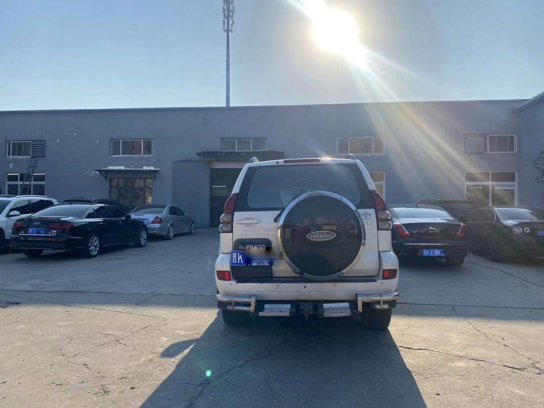 03年丰田霸道全车翻新多少钱,2004款丰田霸道拆车视频