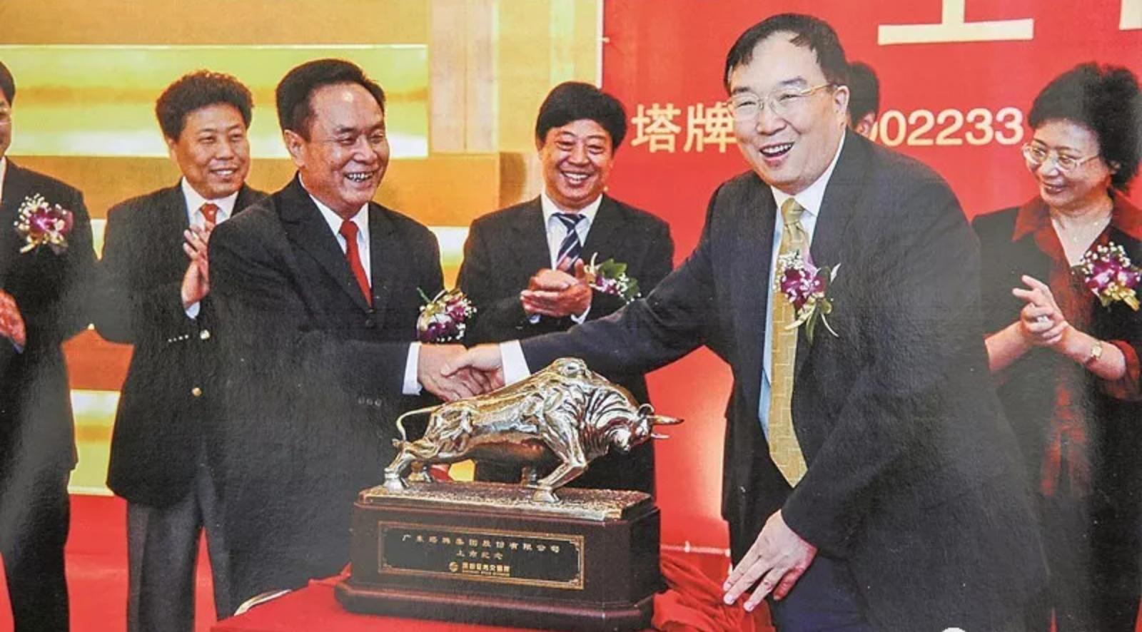 广东梅州1个县，走出4位富豪，首富北京大学毕业，2人卖水泥起家