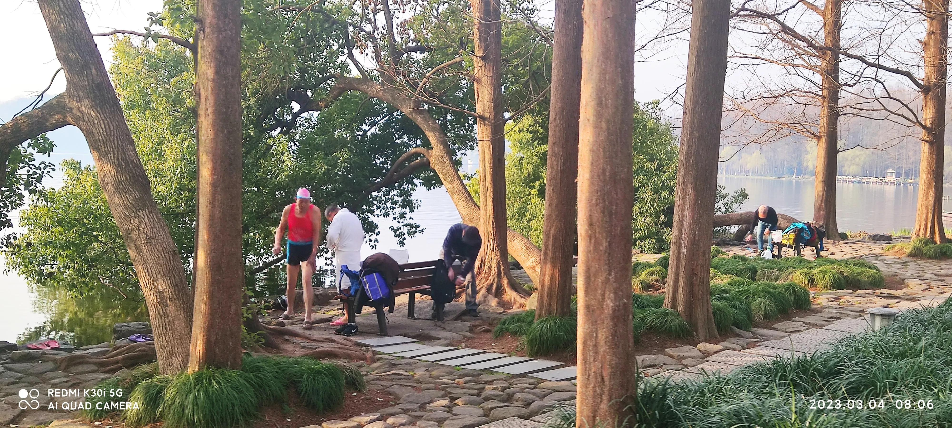 曲院风荷和苏堤断桥的位置,走遍西湖旅游攻略