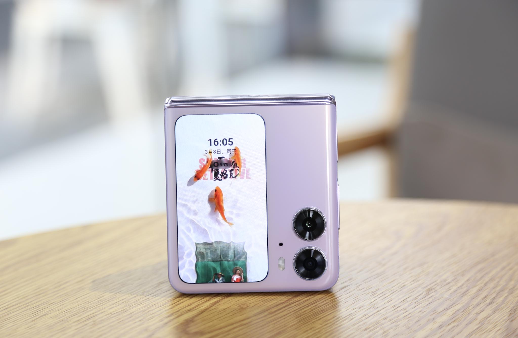 oppofindn2flip亮相mwc,oppofindn2新款折叠手机上手评测