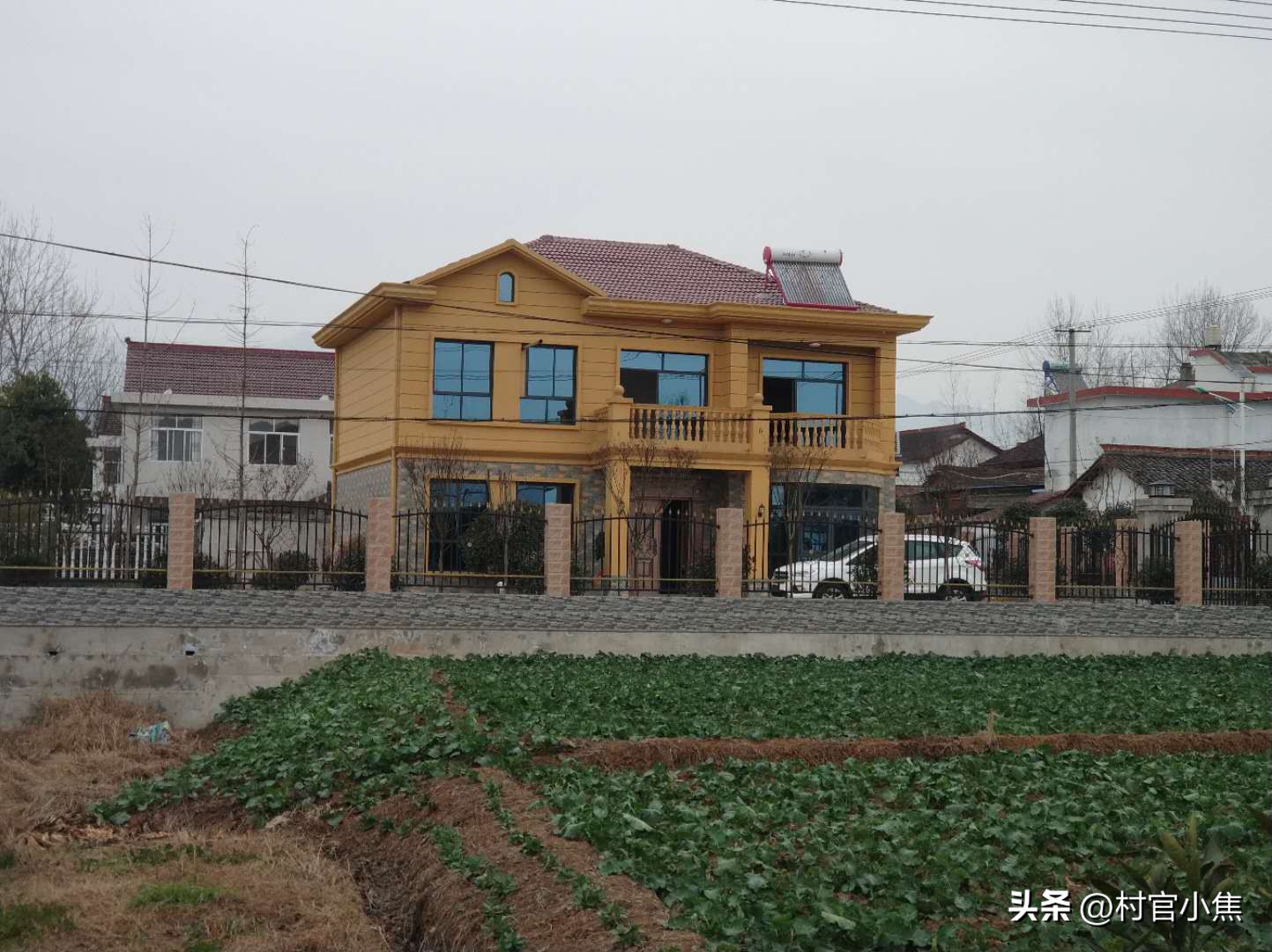 农村村干部的工资到底有多少,在农村村干部靠什么收入