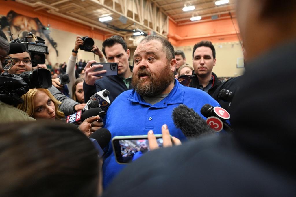 俄亥俄州的毒气泄漏还在燃烧吗,美国俄亥俄州毒气泄漏影响范围