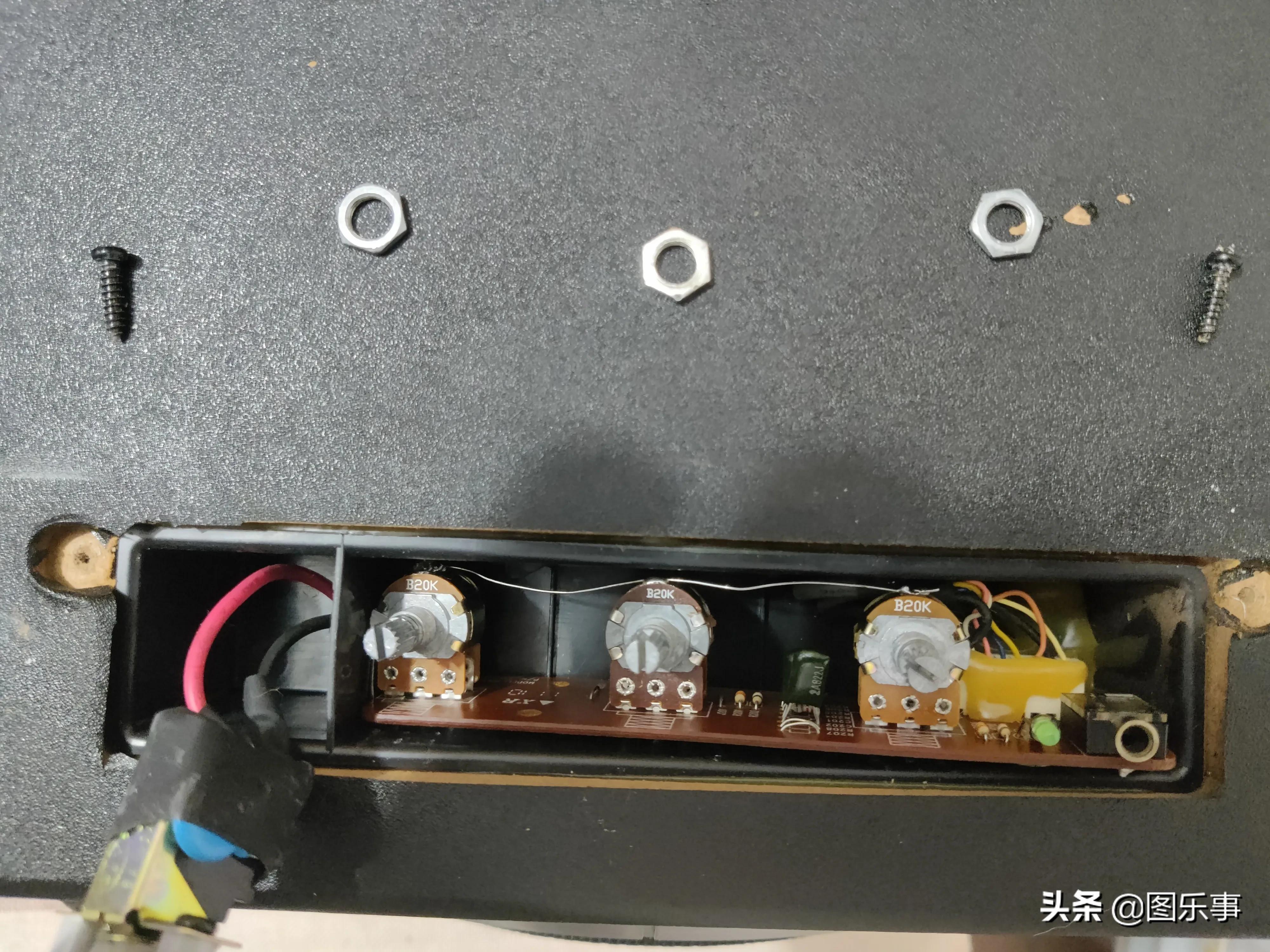 功放音响重音怎么调,功放左右声道音量不一样怎么修