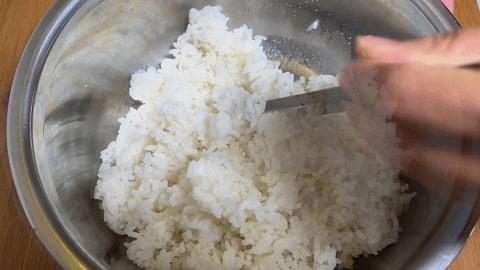 剩米饭怎么做的又好吃又简单,剩米饭怎么做才好吃又简单