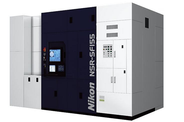 光刻机比飞机发动机难造,光刻机比原子弹难造吗