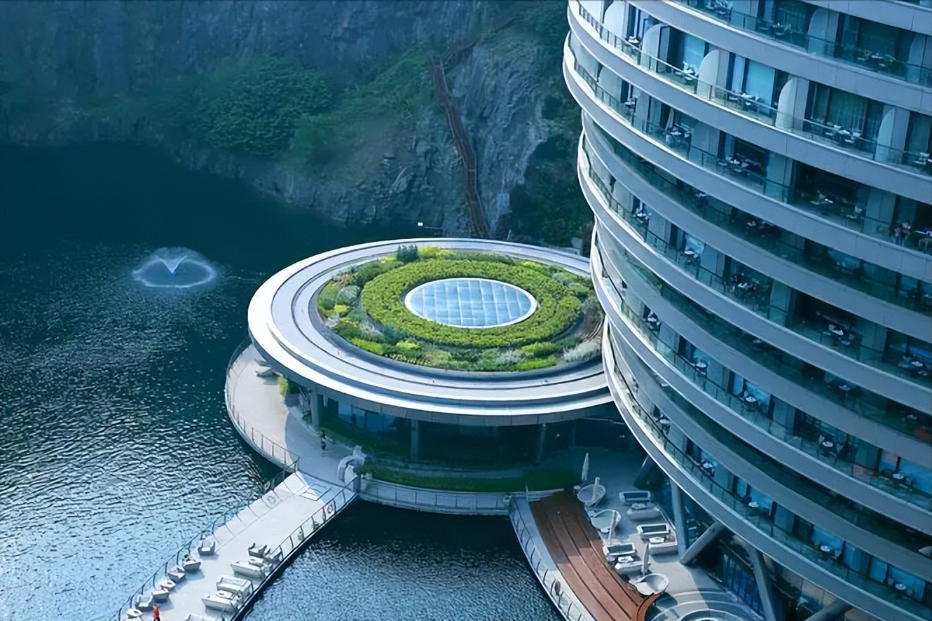 日本深坑,中国最大的深坑建筑