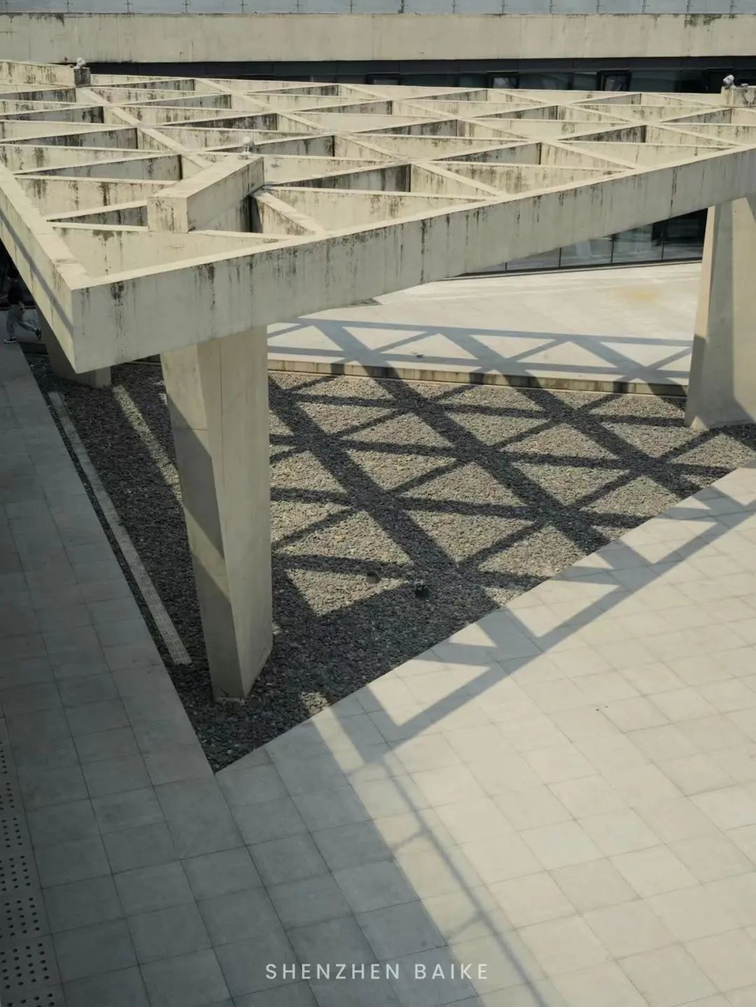 没想到这个设计公社里，还藏了个“小欧洲”和“魔法阵”——