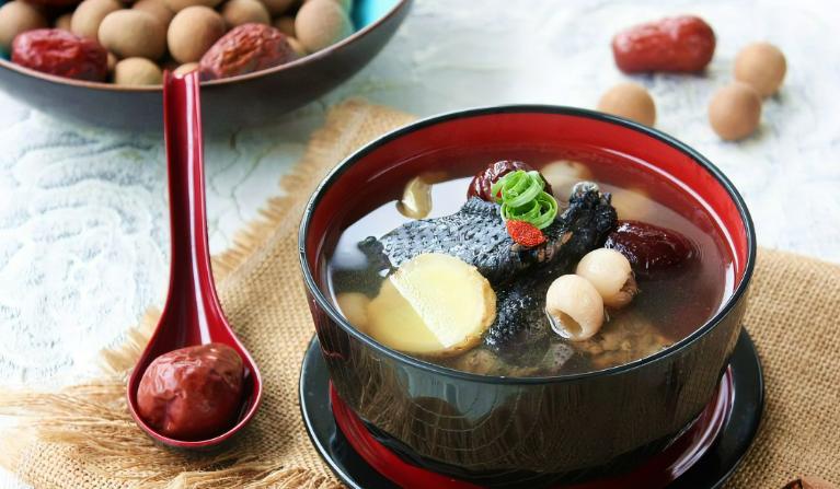 女性必喝的最佳滋补汤有哪些呢,5道最适合女人喝的养生汤