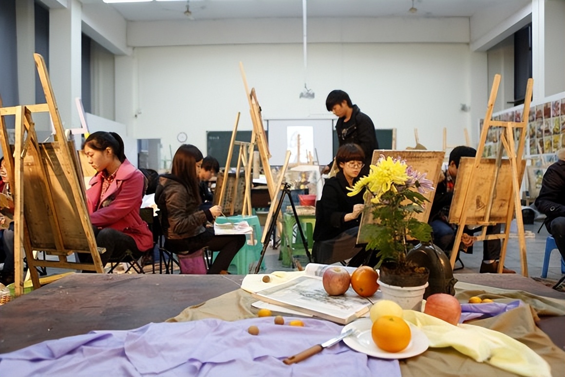 谭伟明啃老事件,谭伟明名校才子啃老