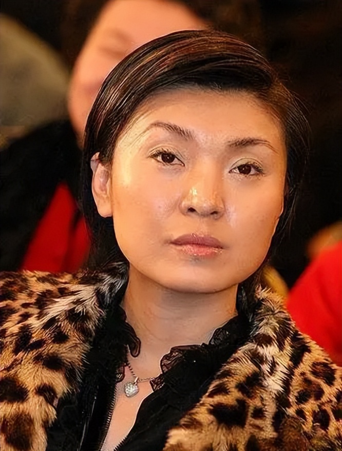 从红极一时到落魄的女星,从爆红到无人问津的歌手