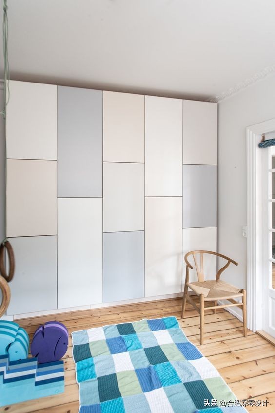 衣柜柜门为什么不建议做到顶,卧室柜门装哪种比较好