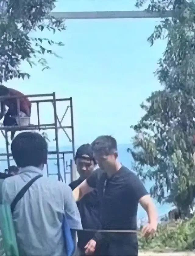 窦骁何超莲张一山伴郎,窦骁何超莲张一山