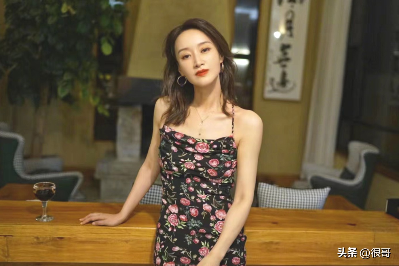 第二次拥抱记者,第二次拥抱齐涛身份