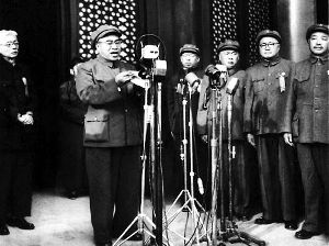 朱老总的元帅军衔编号为004，那么001是谁？再次体现主席的大智慧