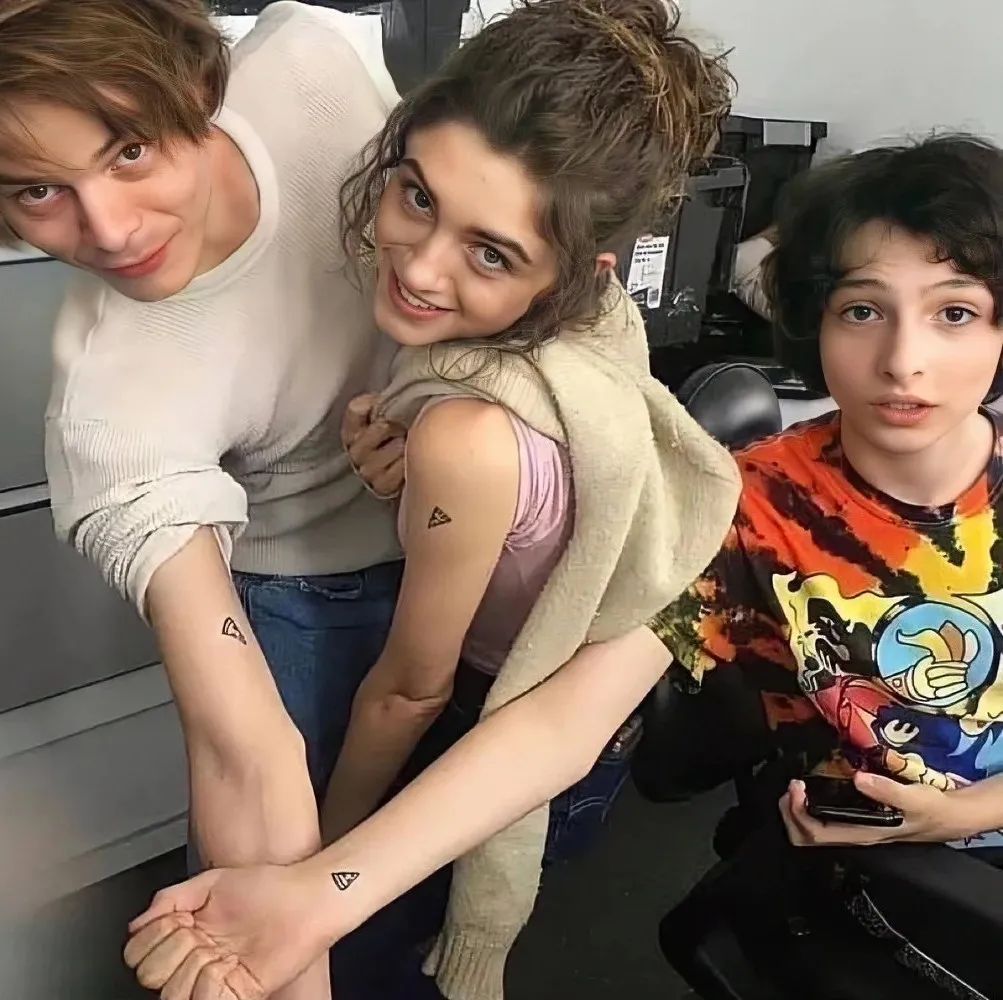 微信朋友圈动态背景图,微信朋友圈背景图暴富