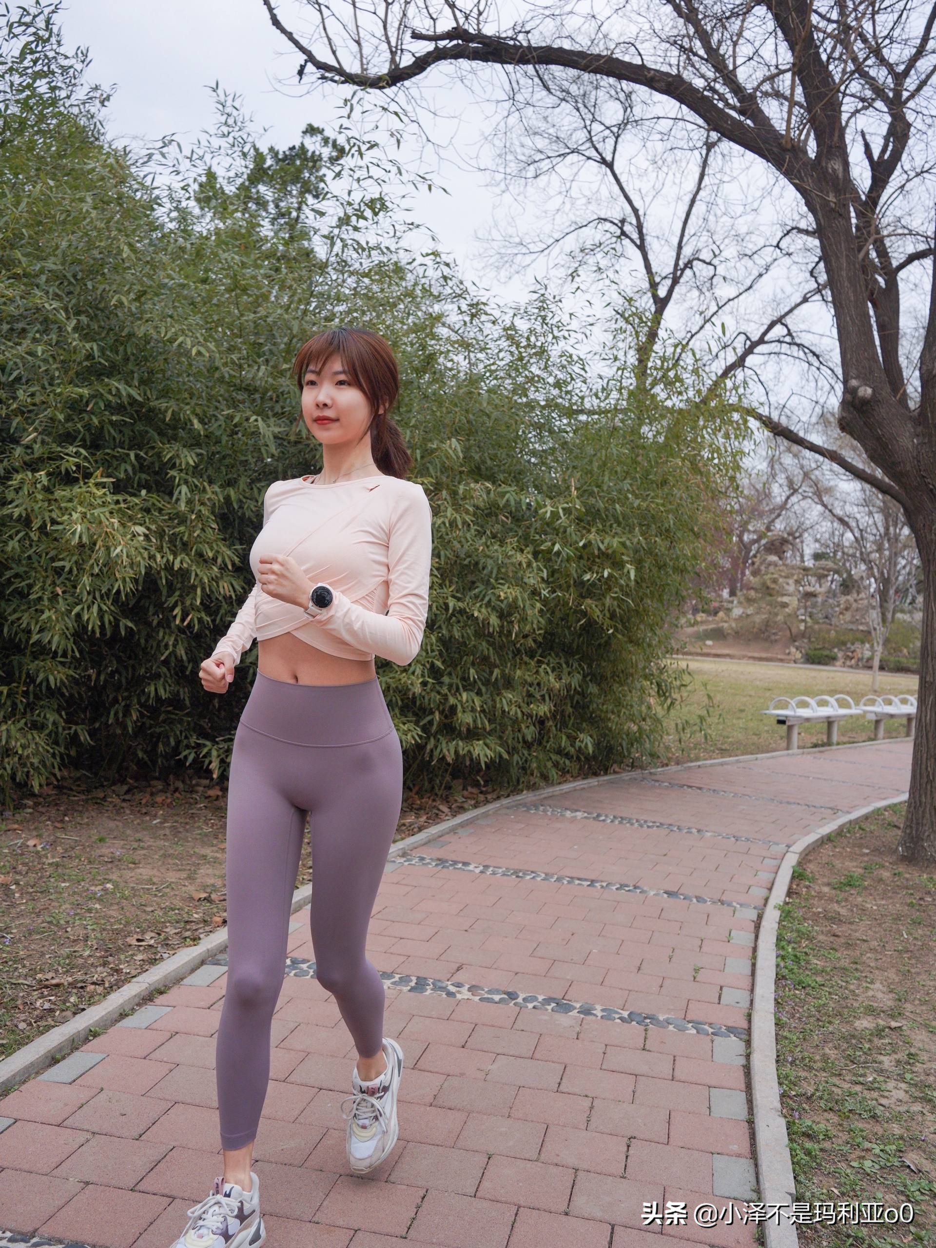 佳明venu2plus和苹果watch8怎么选 (买佳明5还是买applewatch2)