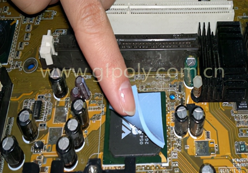 导热硅胶片厚度问题,导热硅胶片厚的好还是薄的好呢