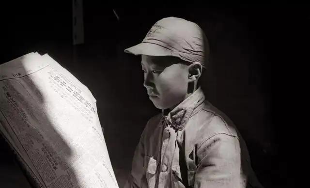 郝克勇：*底卧**国民*党***队军**多年，是唯一与毛*东泽**单线联系的超级特工