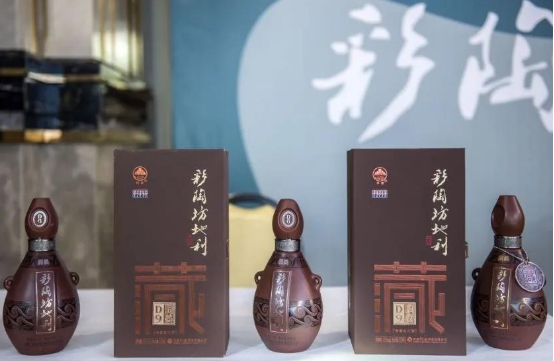 纯粮食酿酒一斤白酒成本有多少,农村粮食酿酒出酒率多少