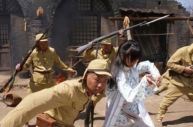 横店群演不够用了他们都在忙什么,横店20万群演现状