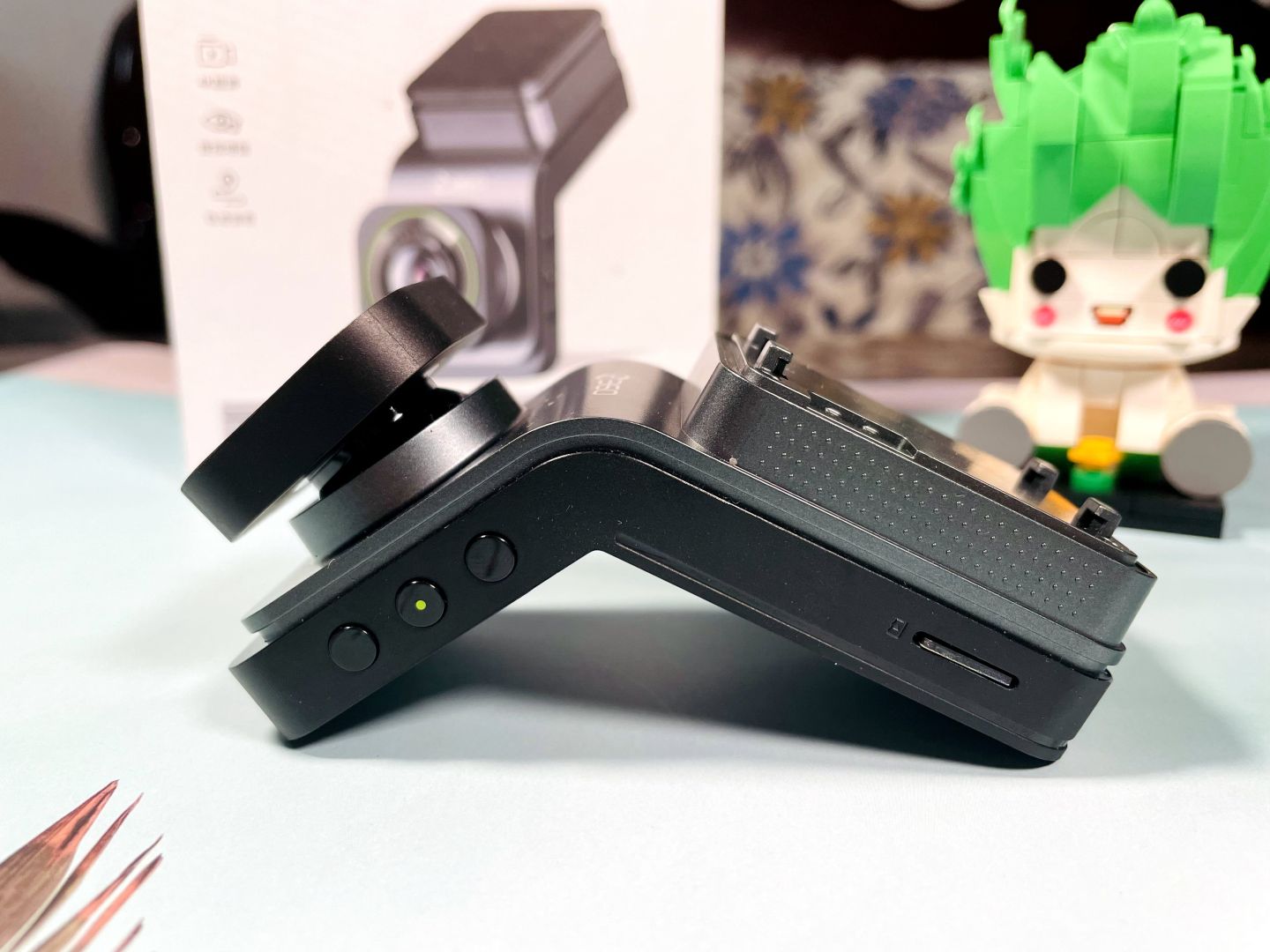 360g900和海康威视c8夜间行车对比,海康威视与360行车记录仪哪个更好