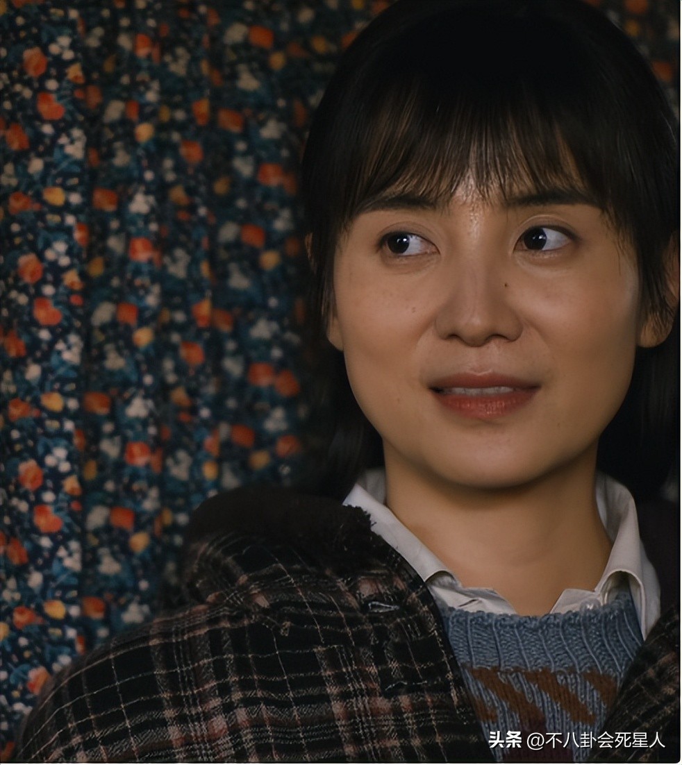 国产剧都是美颜滤镜脸都看不清了,国产剧滤镜下的人物