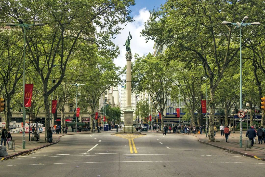 蒙得维的亚英文,蒙得维的亚埃斯特角城