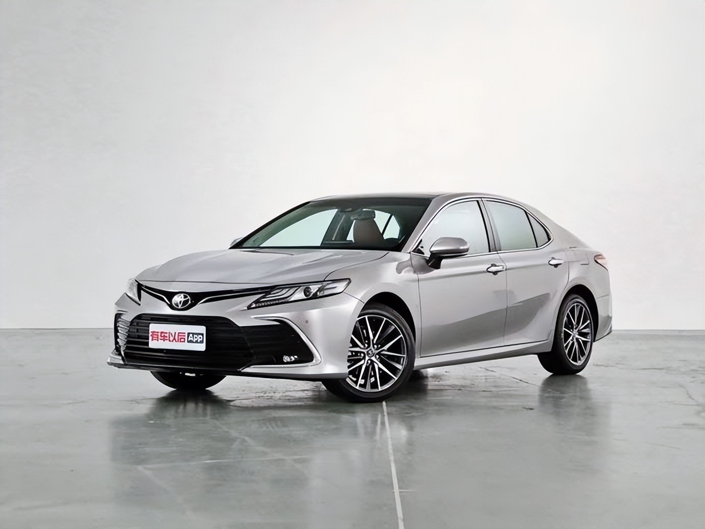 卡罗拉凯美瑞哪个更适合家用,途观和凯美瑞哪个适合家用