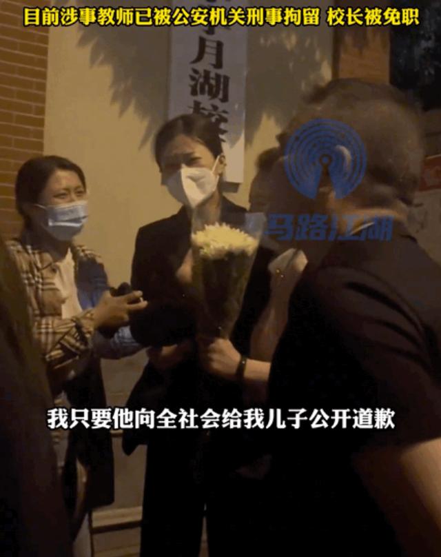 因为抑郁轻生的女星,承受不了压力跳楼事件女明星