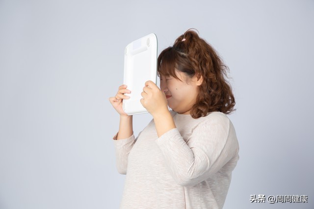 绝经变胖要怎么调整瘦一些呢,绝经后越来越胖是什么原因