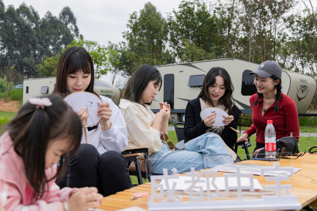 扇承雅蕴，匠心造趣-2023成都中宝BMW非遗之旅圆满结束