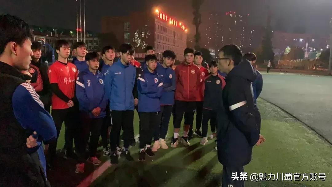 四连胜国足晋级亚洲区12强,四战全胜中国队挺进四强