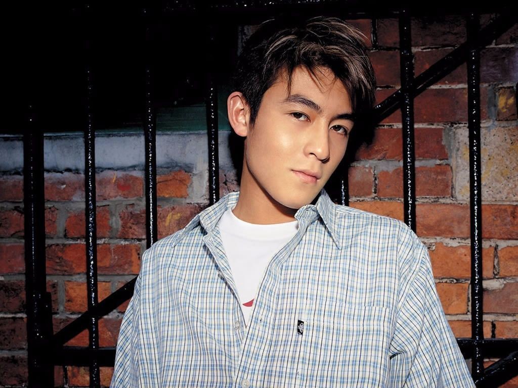 最不务正业的十个明星,不务正业的4个明星