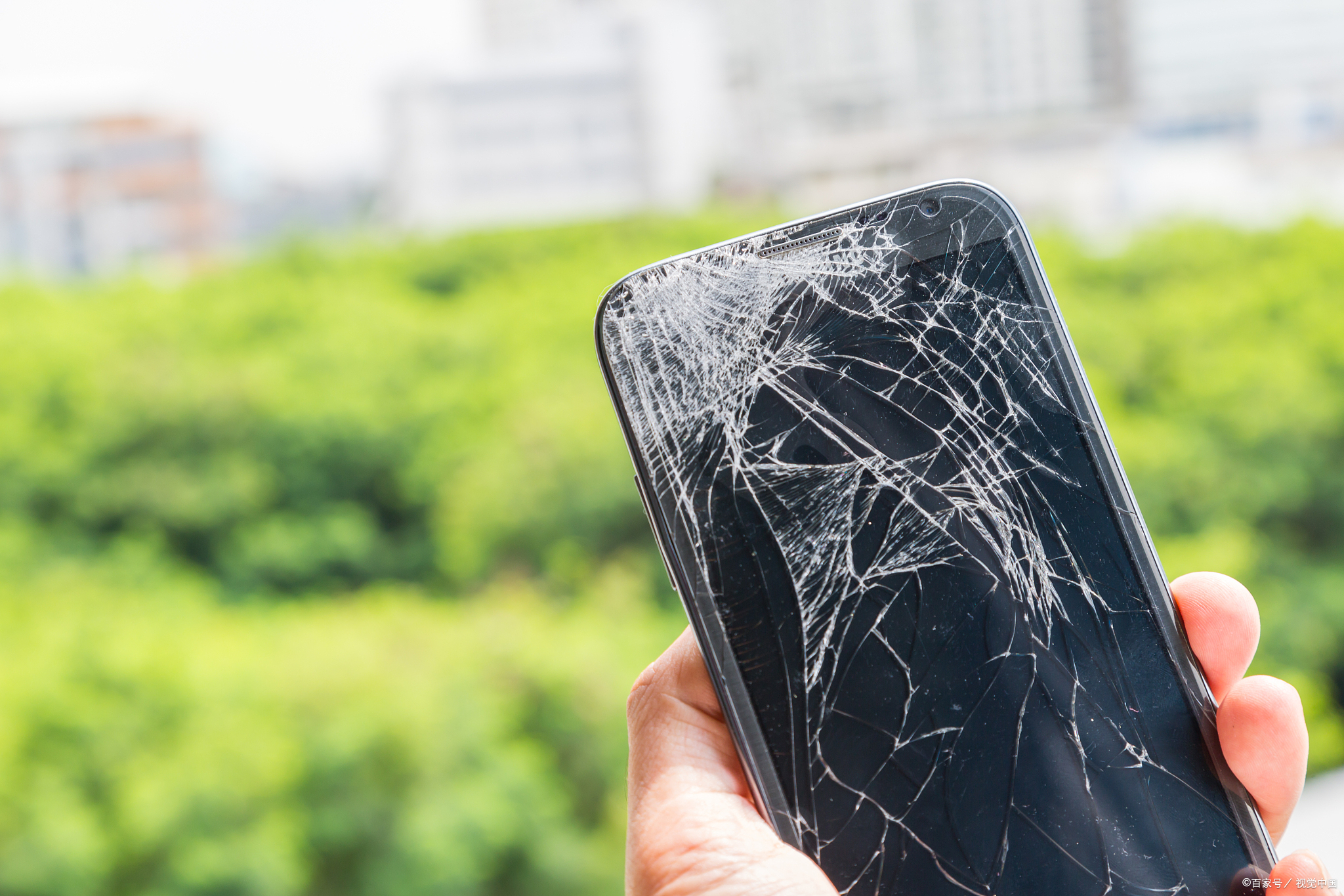 mate30pro曲屏防摔钢化贴膜,刚买的新手机贴什么膜好