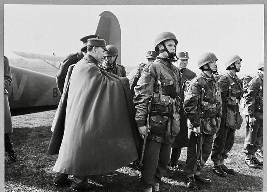 日军日记:*安妇慰**不服从管教,我很愤怒,用*刀刺**插入她的*体下**