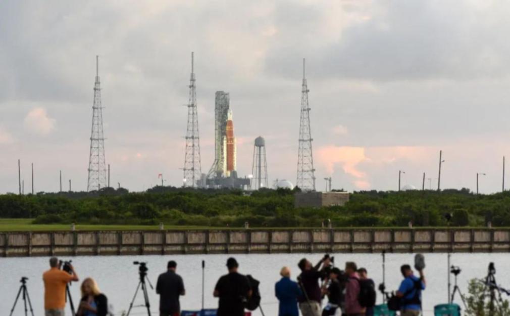 美国登月阿波罗视频,美国阿波罗计划实现几次载人登月